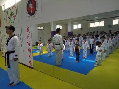 華一跆拳道館開業啦,2個月精品課僅168元,送道服,送書包,送水杯